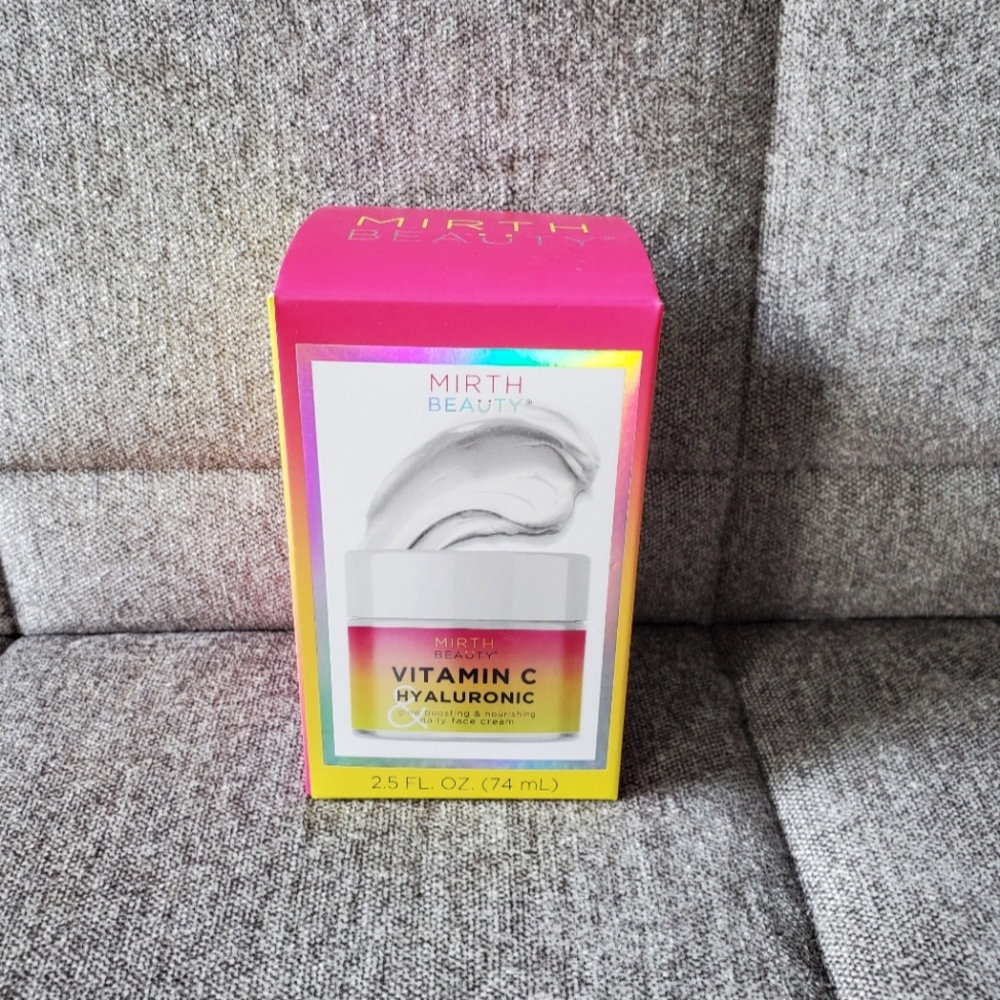 Mirth Beauty | Vitamin C and Hyaluronic Glow Boosting Daily Face Cream